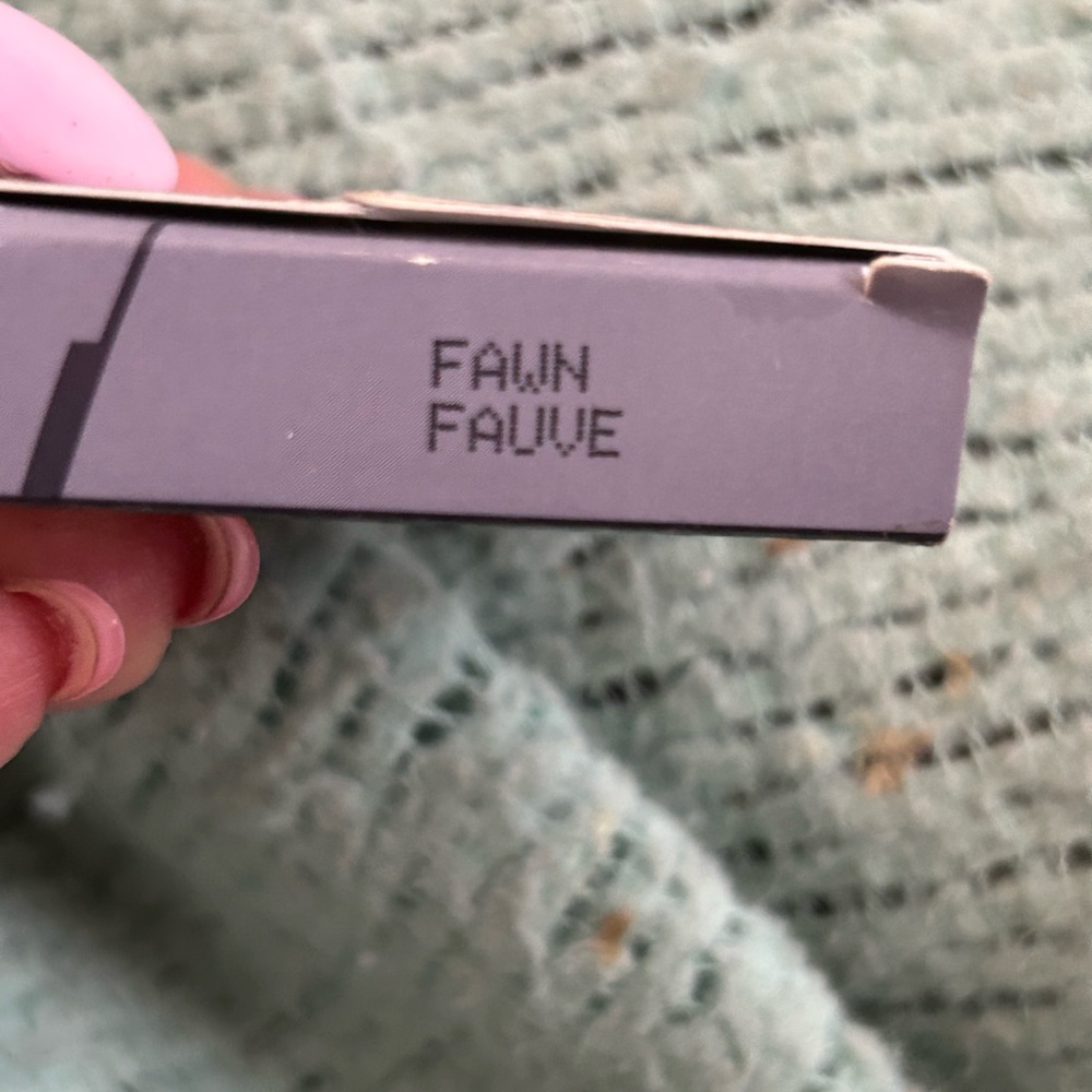 Avon Brow Powder. - Picture 2 of 3